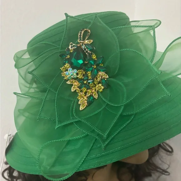 Elegant Green Women's Hat with Floral Accent - Picture 2 of 3